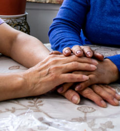 Polish Senior Center Connects with Isolated Clients Through Daily Phone Calls